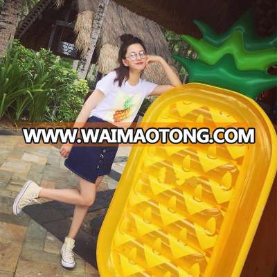 Wholesale high quality summer environmental pvc swimming pool inflatable pineapple float